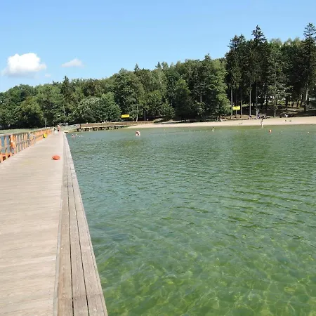 By I Sko With Free Boat *